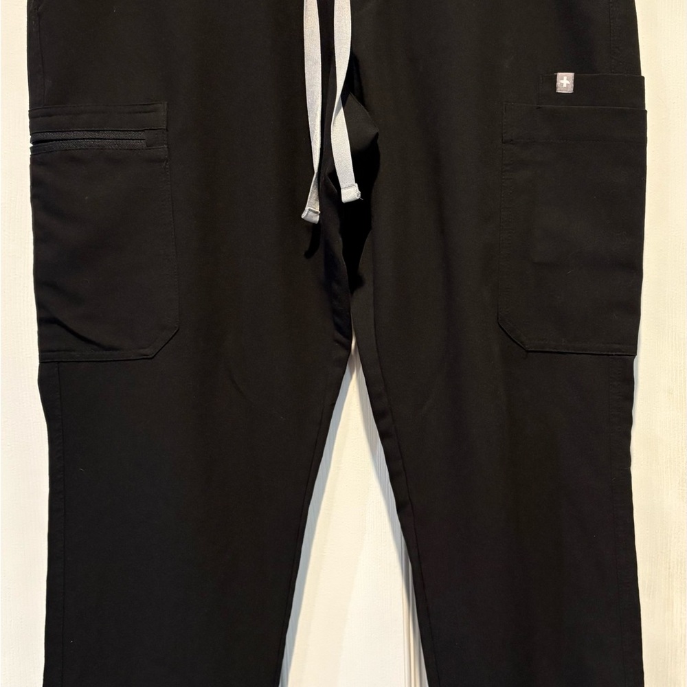 Figs Women's Black Scrub Pants